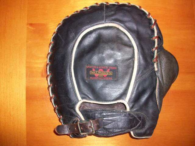 Thomas E. Wilson 65 Basemitt Back