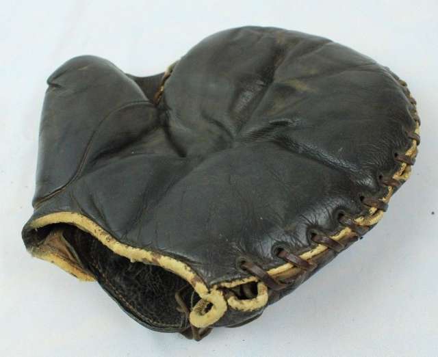 Thomas E. Wilson Basemitt Front