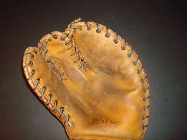 Wilson 544 Top Notch Basemitt Front