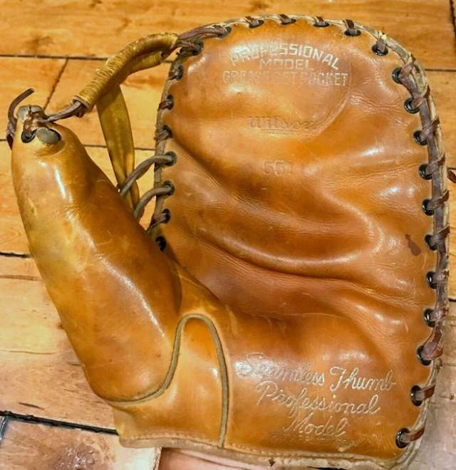 Wilson 551 Basemitt Front