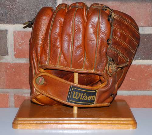 Billy Martin Wilson A2190 Back