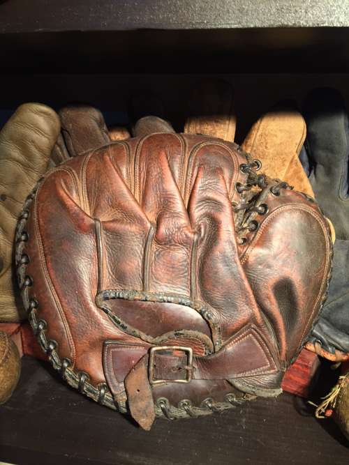 Bob O'Farrell Wilson-Western Catchers Mitt Back