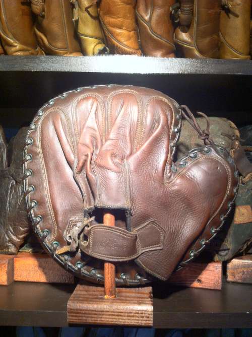 Ray Schalk Wilson 1642 Catchers Mitt Back