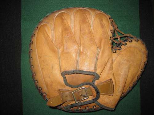 Rogers Hornsby Wilson 950 Back