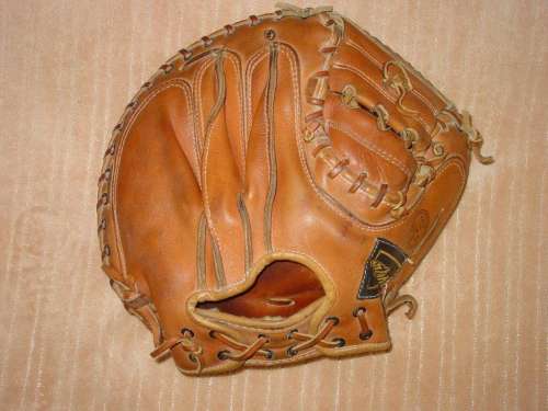 Roy Campanella Wilson A2000 Catchers Mitt Back