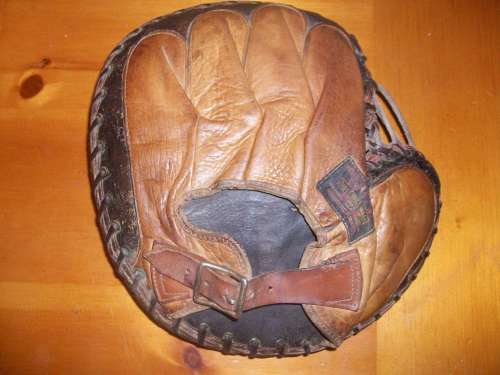 Thomas E. Wilson Catchers Mitt Back