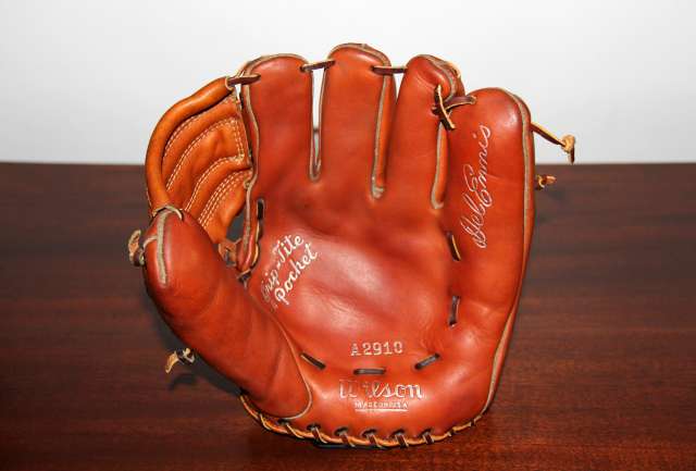 Del Ennis Wilson A2910 Front