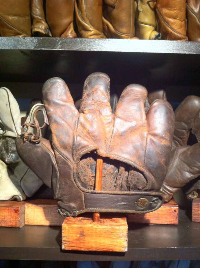 Harry Heilmann Thomas E. Wilson 620S Lefty Back