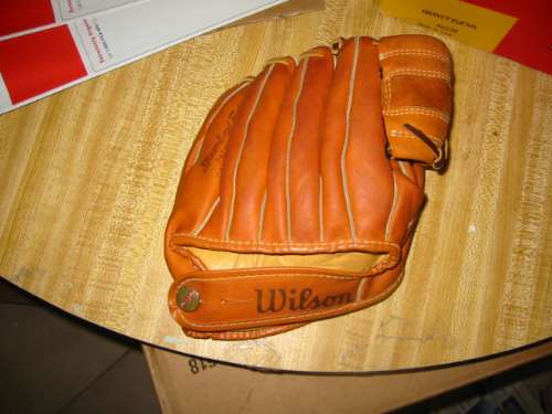 Harvey Kuenn Wilson A2146 Back