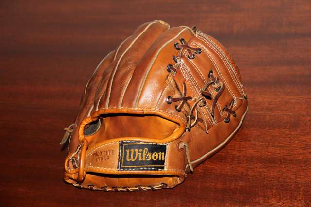 Harvey Kuenn Wilson A2960 Personal Model Back