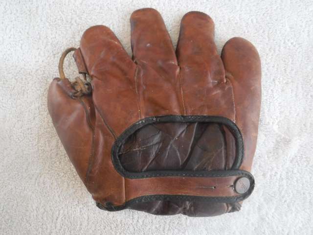 Heathcote Fly Chaser Wilson 614 Bac