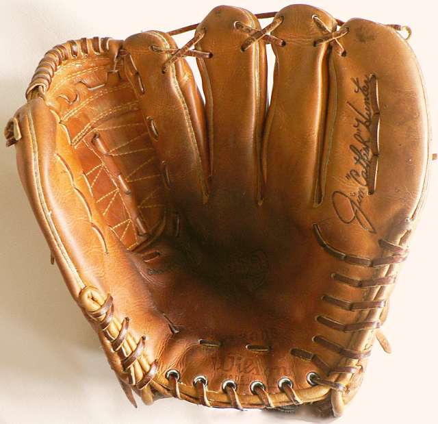 Jim Catfish Hunter Wilson A2005 Front