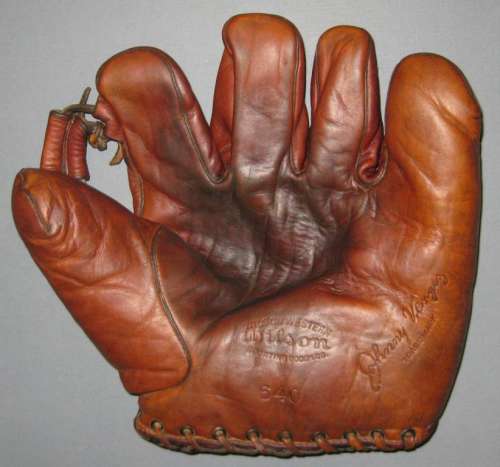 Johnny Vergez Wilson Western 640 Front