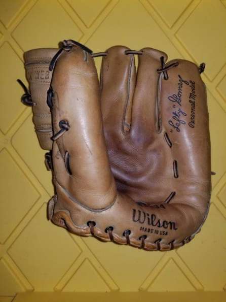 Lefty Gomez Wilson A2034 Front