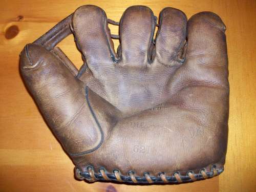 Leo Durocher Wilson 621 Front