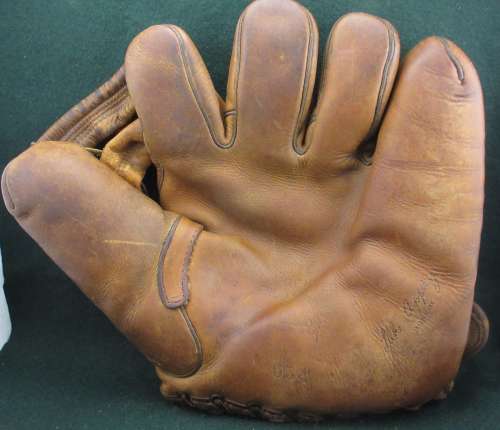 Luke Appling Wilson 654 Front