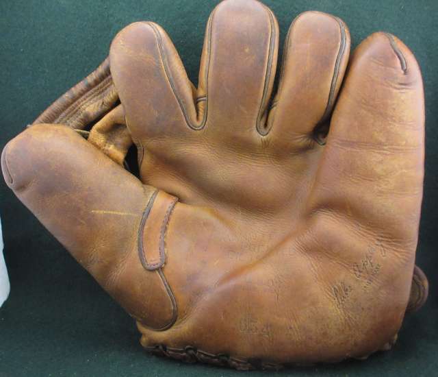 Luke Appling Wilson 654 Front