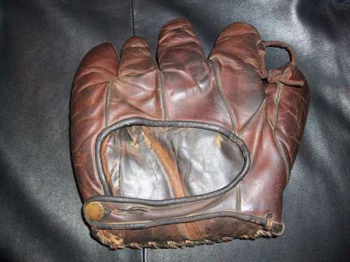 Pat Malone Wilson Western 652 Back