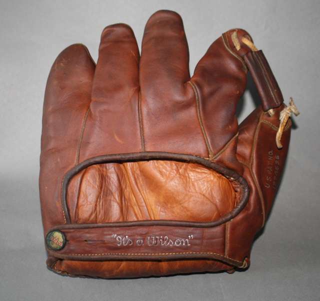 Rogers Hornsby Wilson 648L Back