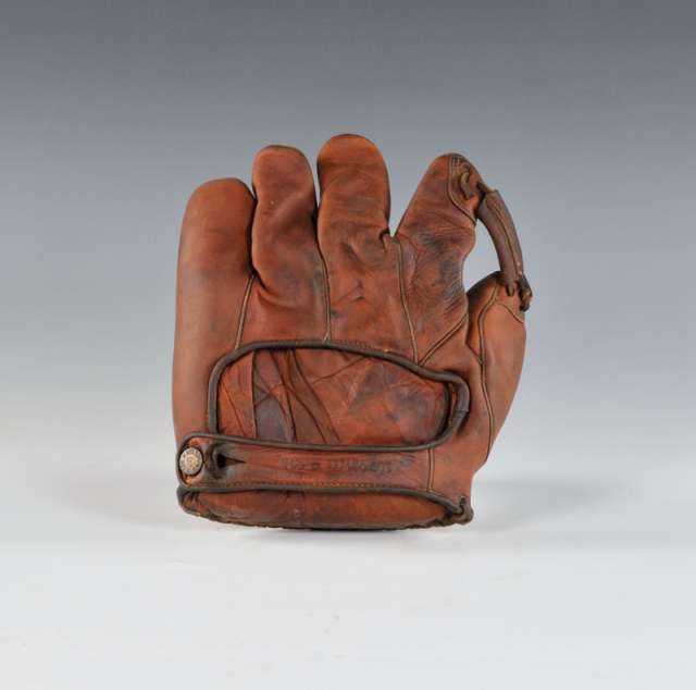 Rogers Hornsby Wilson 648L Back