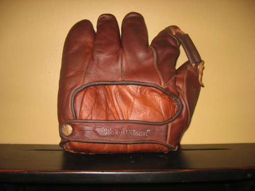 Rogers Hornsby Wilson Western 648L Back