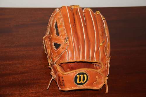 Sam McDowell Wilson A2006 Personal Model Back