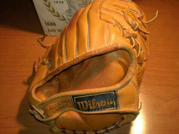 Ted Williams Wilson 1680 Back