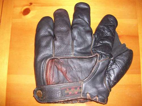 Thomas E. Wilson 607 Full Web Black Back