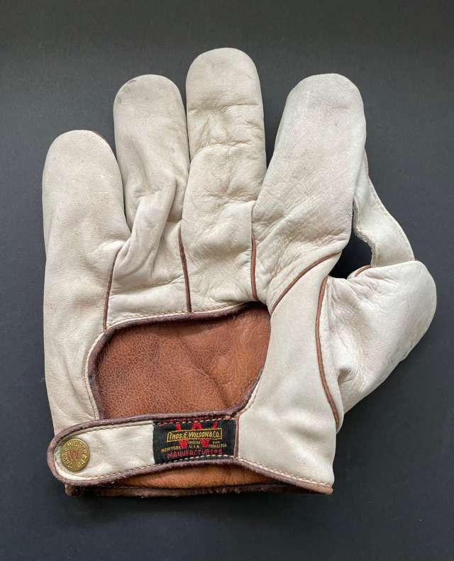 Thomas E. Wilson 610 Back