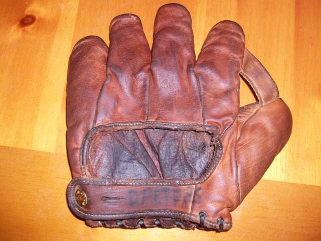 Thomas E. Wilson 614 1 Inch Web Back