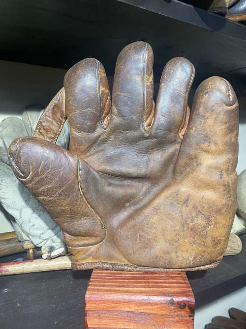 Thomas E. Wilson 614 1 Inch Web Front