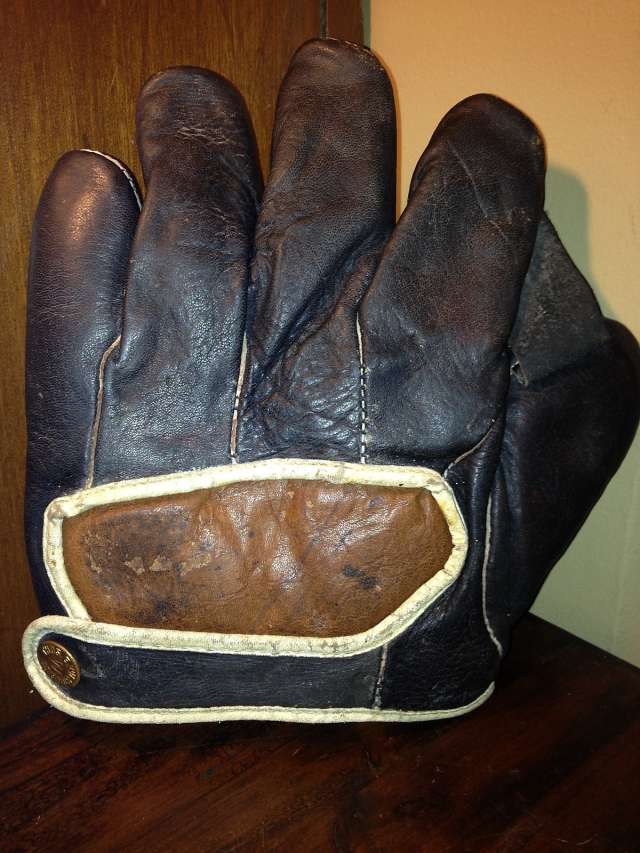 Thomas E. Wilson 623 1 Inch Web Back