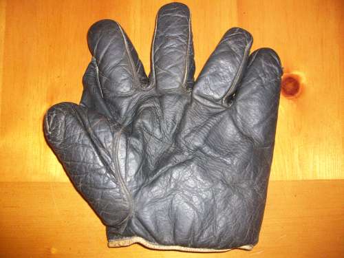 Thomas E. Wilson Black Full Web Front