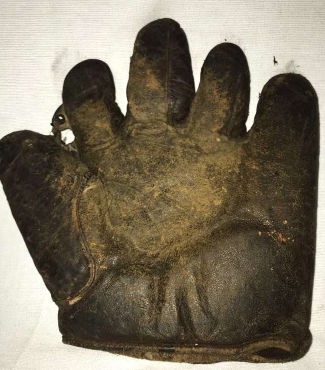 Thomas E. Wilson Grommet Web Front