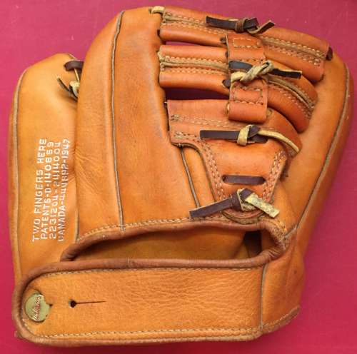 Wilson 1622 Back