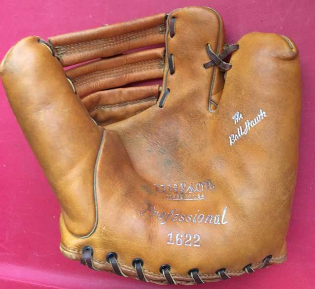 Wilson 1622 Front
