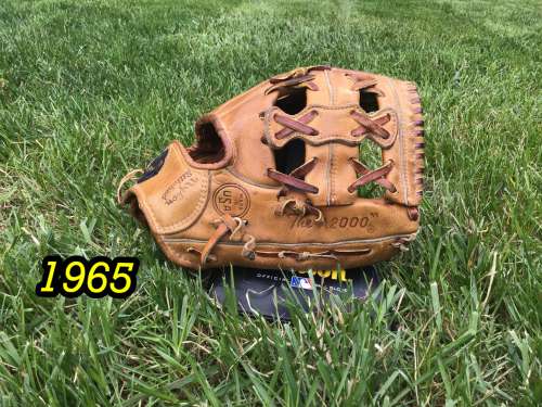 1965 Wilson A2000 Back