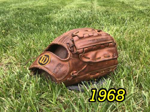 1968 Wilson A2000 Back