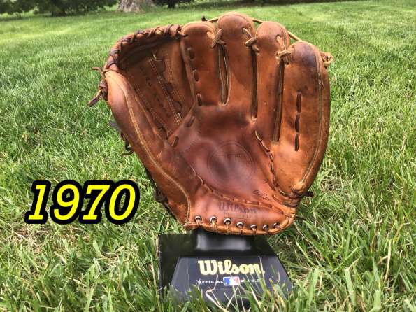 1970 Wilson A2000 Front