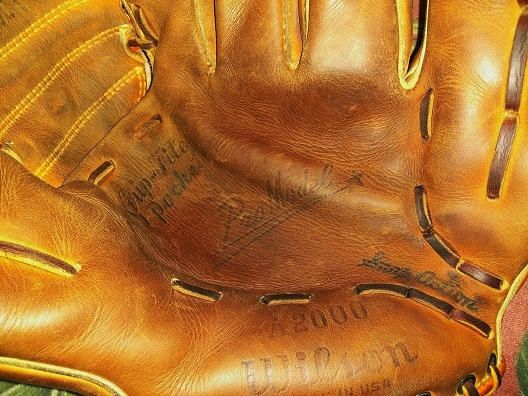 1959 Wilson A2000 Front