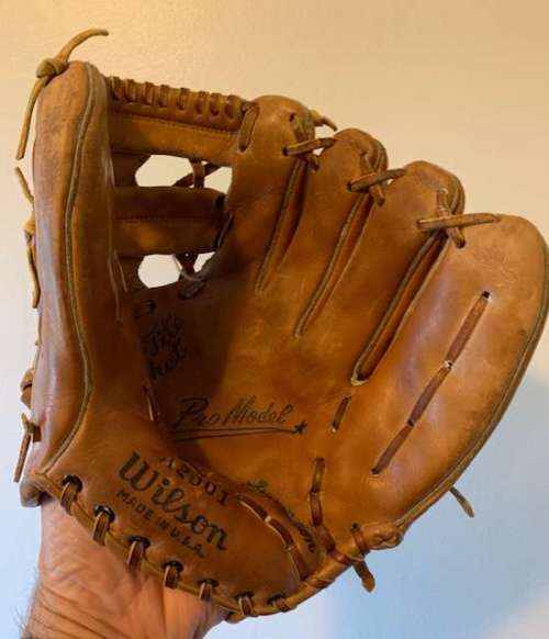 Wilson A2001 2 Front