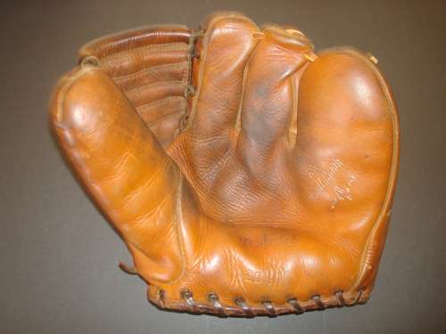 Wilson A2030 Ball Hawk 4 Front