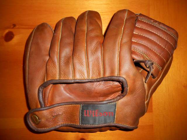 Wilson A2050 Top Notch Back