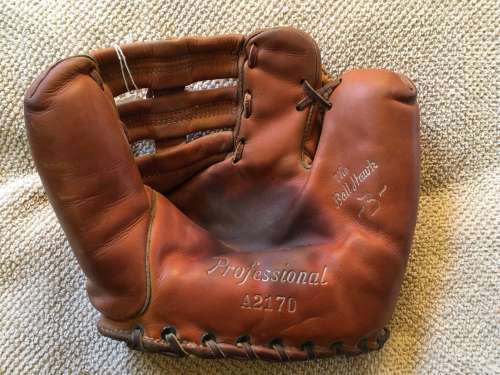 Wilson A2170 Ball Hawk 3 Front