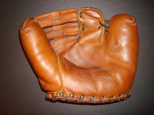 Wilson A2170 Two Finger Front