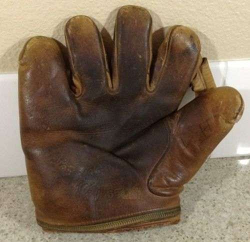 Wilson-Western 654 Zipper Heel Lefty Front