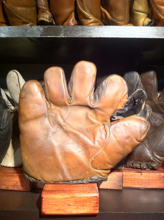 Wilson Western 658 Lefty Front