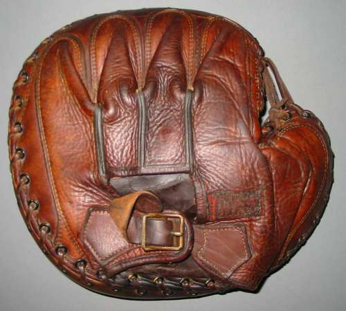 Winchester Catchers Mitt Back