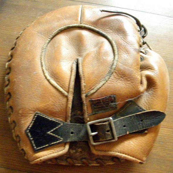 Winchester Basemitt Back