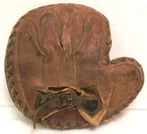 Winchester Catchers Mitt Brown Back